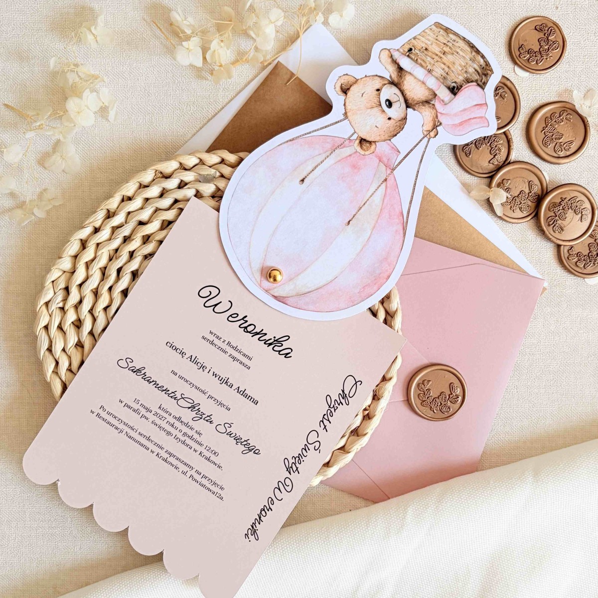 Zaproszenia na chrzest z różowym misiem w balonie i złotym pinem - Pink Teddy Balloon