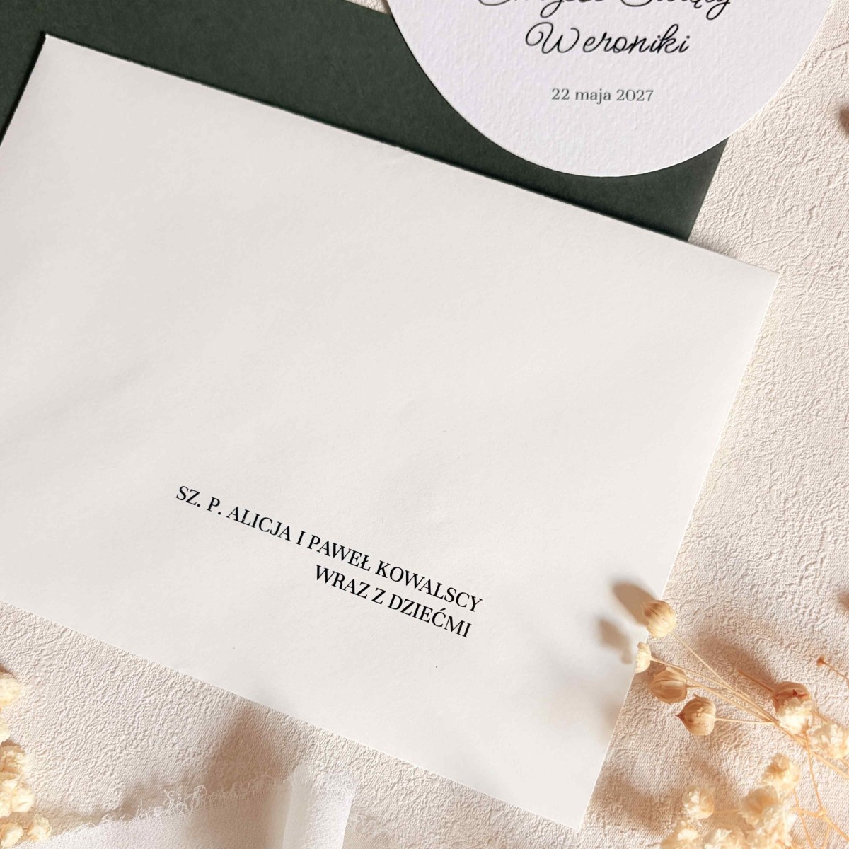 Zaproszenia na chrzest na fakturowanym papierze z grafiką kościoła- Graceful Chapel