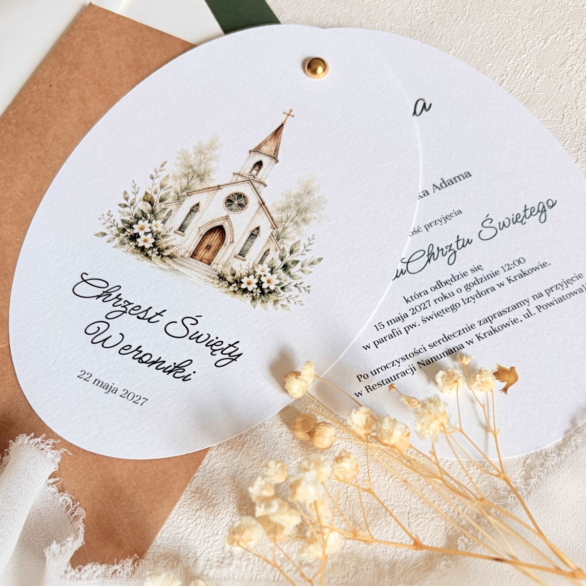Zaproszenia na chrzest na fakturowanym papierze z grafiką kościoła- Graceful Chapel