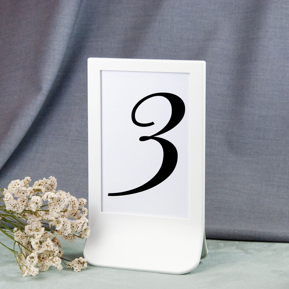 Minimalistyczne numery stołów weselnych w białej ramce - Unity White, Gorgeous White