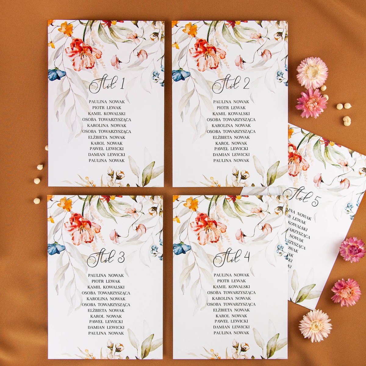 Plany stołów weselnych (rozmieszczenie gości) na pojedynczych kartach z motywami kolorowych polnych kwiatów - Field Flowers