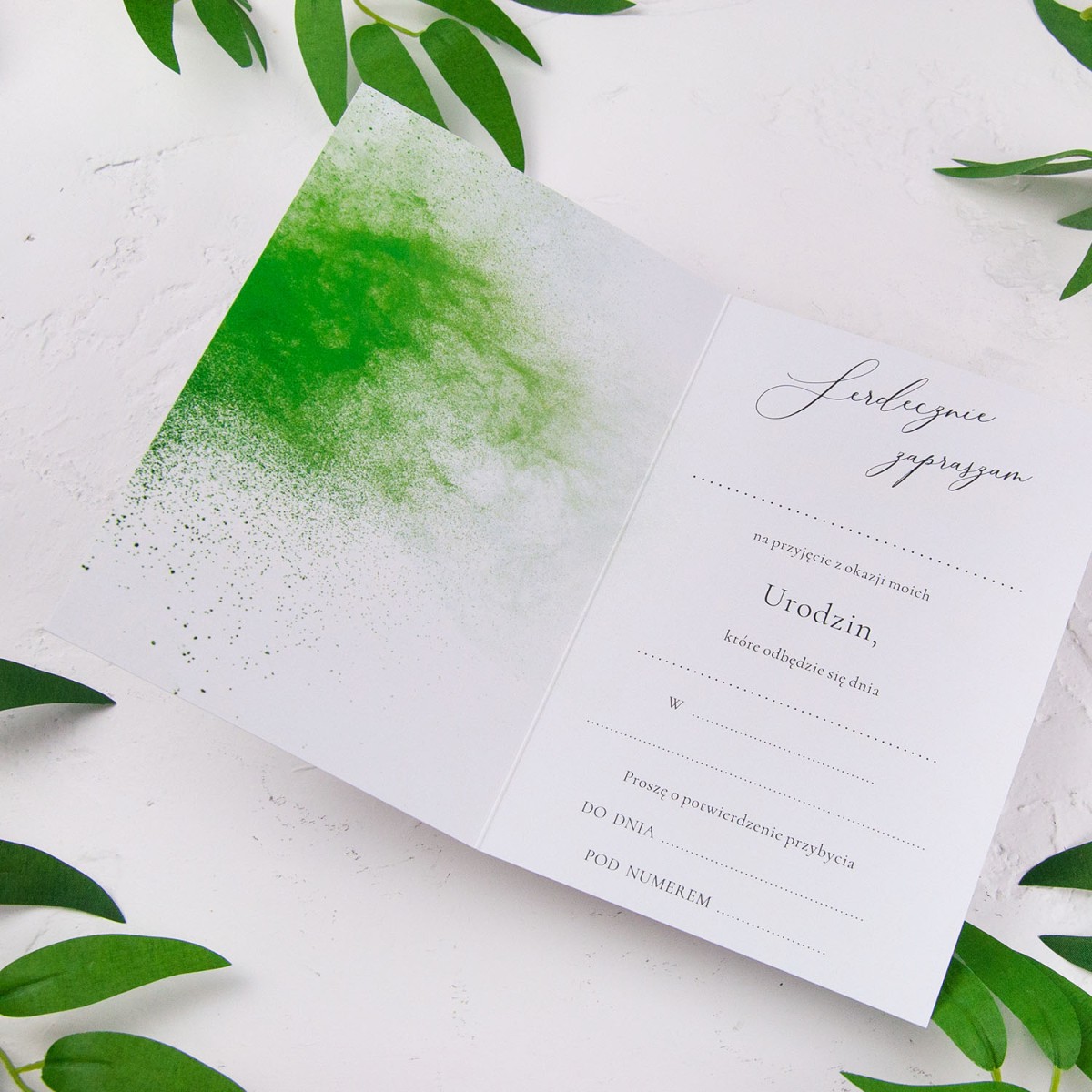 Wyjątkowe zaproszenia na urodziny z motywem zielonego pyłku do własnoręcznego uzupełnienia - Green Speck