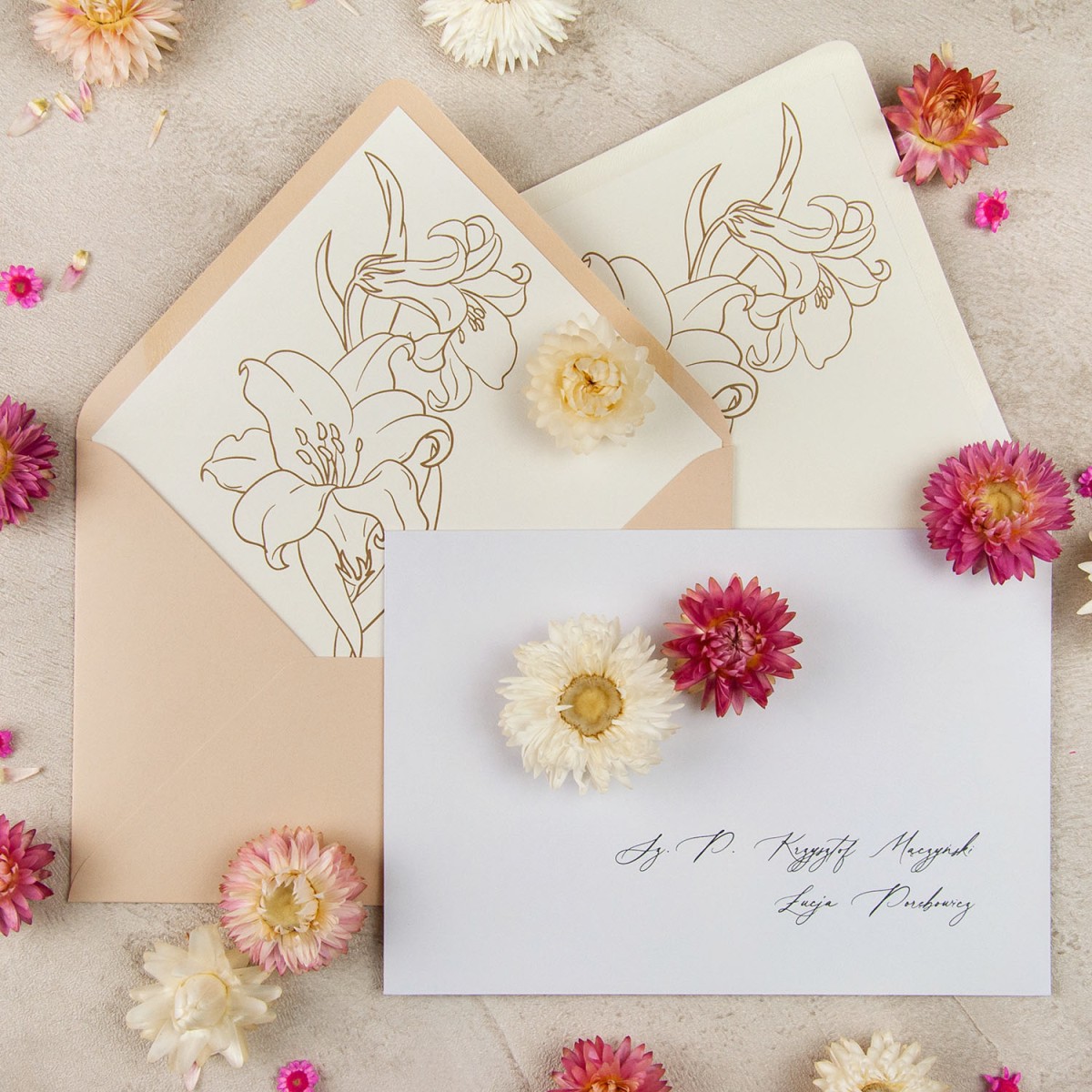 Zaproszenia ślubne otwierane z delikatnym motywem kwiatowym - Lily Beige - PRÓBKA