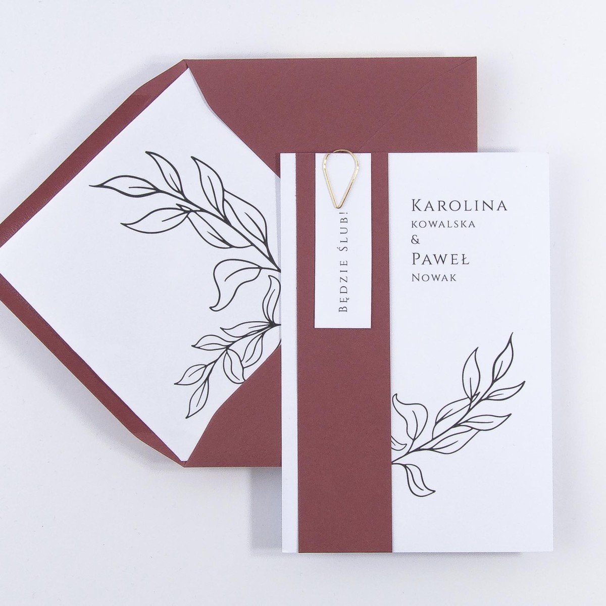 Zaproszenia Ślubne ze spinaczem minimalistyczne liście - Kingdom Marsala