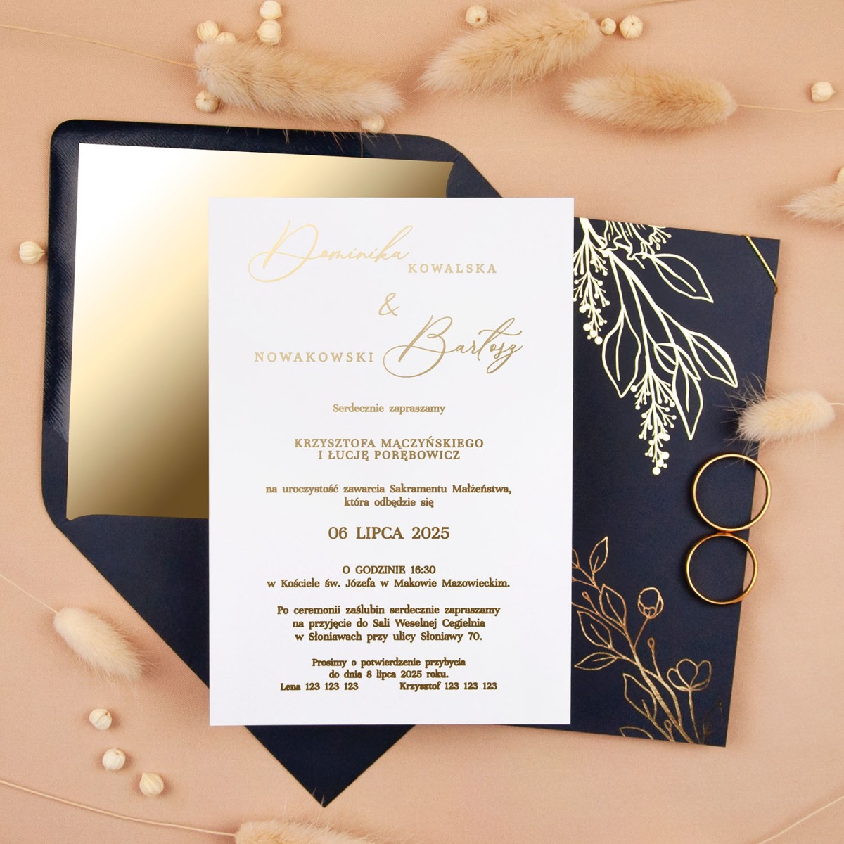 Zaproszenia Ślubne z elegancką granatową kieszonką i złotym kwiatowym motywem - Leaves Navy Pocket