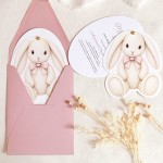 Zaproszenia na chrzest na fakturowanym papierze z uroczym króliczkiem i złotym pinem- Pink Bunny Blessing