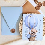 Zaproszenia na urodziny dziecka z niebieskim misiem w balonie i złotym pinem - Blue Teddy Balloon