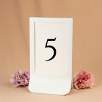 Numery stołów weselnych z czarnym wykończeniem w białej ramce - Blossom