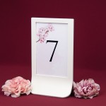 Numery stołów weselnych z motywem kwiatów kwitnącej wiśni w białej ramce - Cherry Blossom