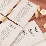 Plany stołów weselnych (rozmieszczenie gości) na pojedynczych kartach - Grey Envelope