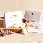 Podziękowania dla gości na Komunie - migdały w eleganckim etui kopertowym z gołębiem