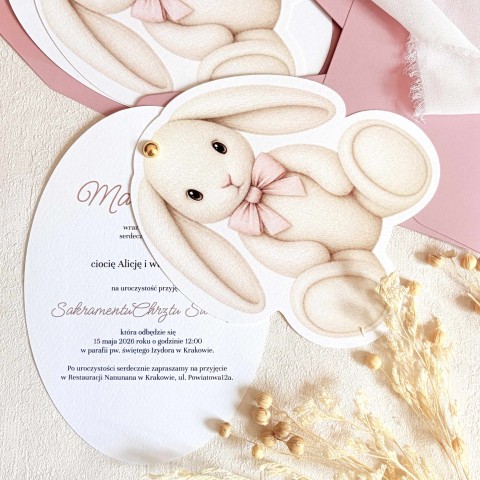Zaproszenia na chrzest na fakturowanym papierze z uroczym króliczkiem i złotym pinem- Pink Bunny Blessing