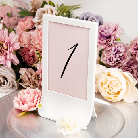 Numery stołów weselnych w białej ramce - Rose Envelope
