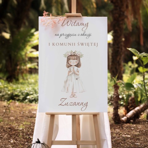Tablica powitalna gości z grafiką dziewczynki do Komunii PVC - Communion Girl II