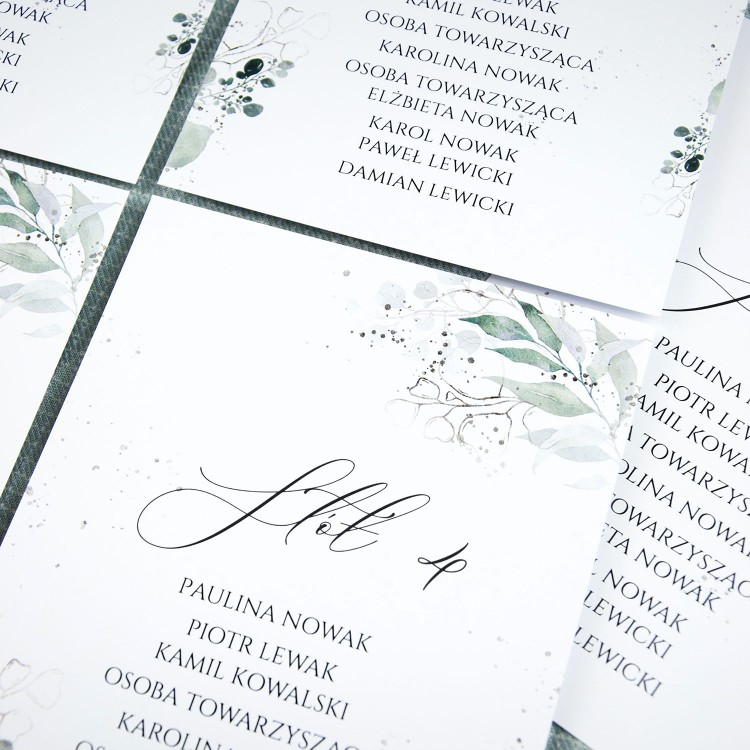 Plany stołów weselnych (rozmieszczenie gości) na pojedynczych kartach z motywami niebieskich listeczków - Green Calendar