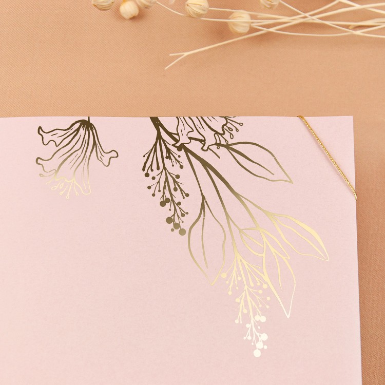 Zaproszenia Ślubne z elegancką pudrową kieszonką i złotym kwiatowym motywem - Leaves Powder Pocket
