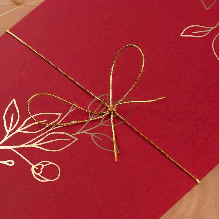 Zaproszenia Ślubne z etui w kolorze czerwonymi ze złoconymi gałązkami - Glamour Red Case